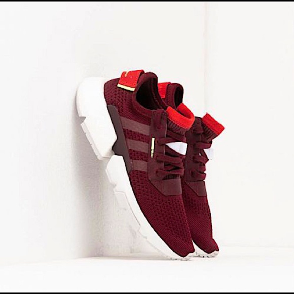 Women’s POD.S3.1 Shoes - Maroon /Hi-Res Yellow